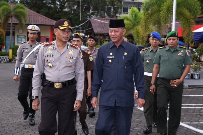 
					Kapolres, AKBP Joko Bintoro dan Wakil Walikota Tanjungpinang, Syahrul