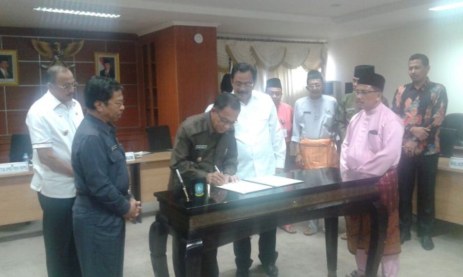 
					Kabupaten – Kota Sepakati Ranperda RTRW