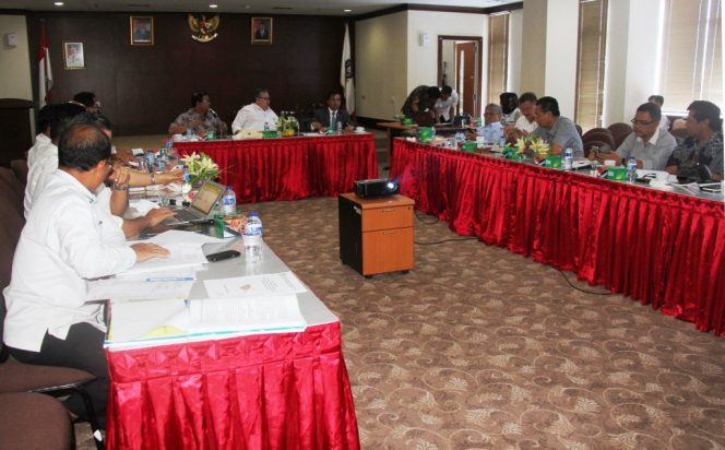 
					Badan Pembentukan Perda (Bapemperda) DPRD Kepri mengagendakan membahas empat perda dalam masa sidang pertama tahun 2017 ini