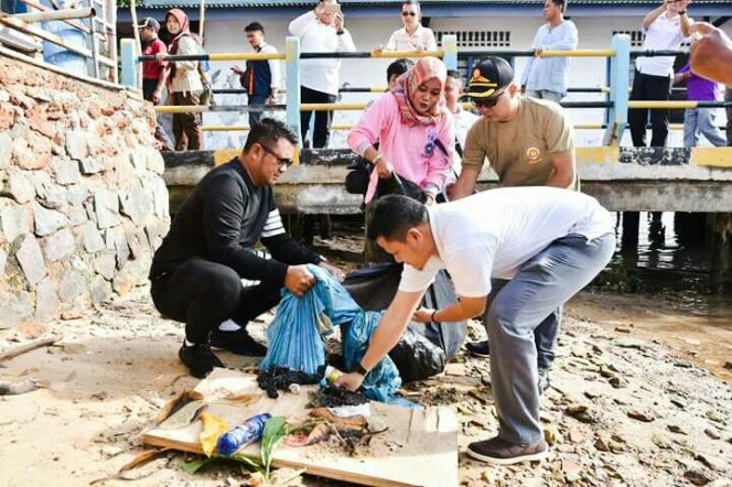 
					Antisipasi DBD, Bupati Bintan Himbau Masyarakat Jaga Lingkungan Bersih