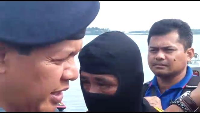 
					Tim Satgas WFQR IV TNI AL Tangkap Penyelundup Narkoba