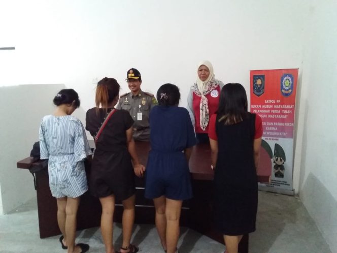 Layani Tamu Karoke, 4 Cewek Dibawah Umur Ditangkap Satpol PP