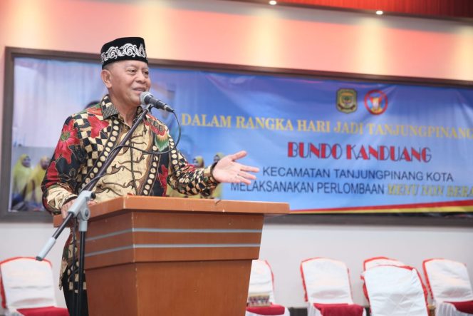 
					Pelantikan Pejabat Eselon III dan IV Pemko Tinggal Menunggu Persetujuan Mendagri