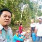 Anggota DPRD PROV Kepri komisi IV Wahyu Wahyudin bersama tokoh pemuda sijantung , saat berkunjung ke RS Corona di kampung Vietnam Batam