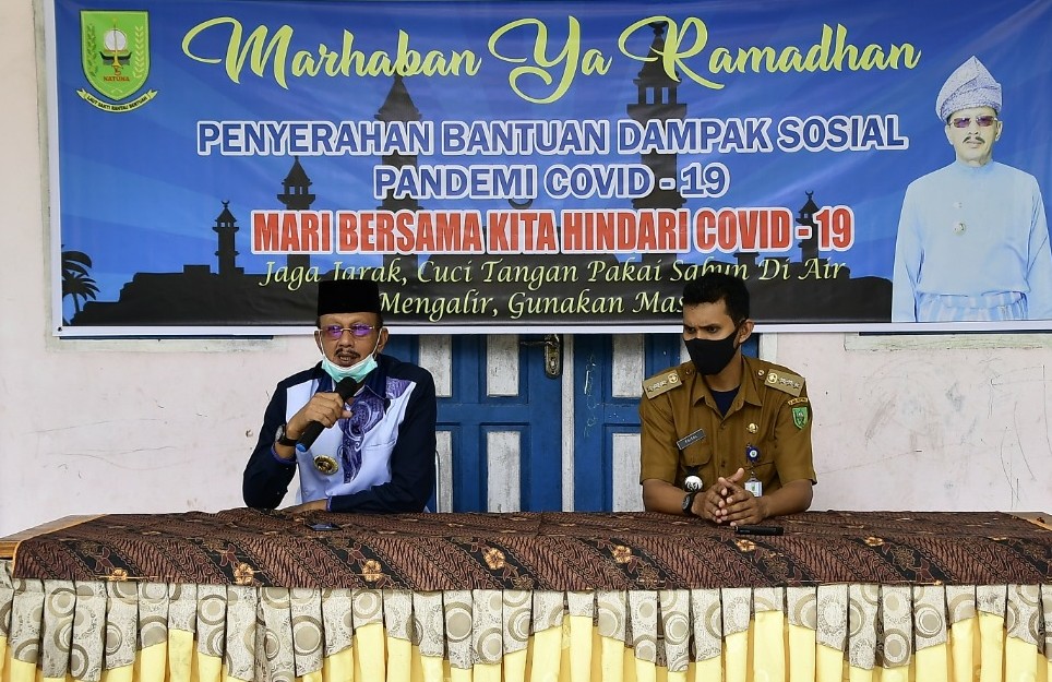 Bupati Natuna Salurkan Bantuan Sembako dan Hibah Rumah Ibadah di Kecamatan Bunguran Selatan
