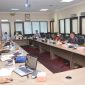 Ketua Komisi I DPRD Kepri Bobby Jayanto saat memimpin rapat bersama KPU Kepri di ruang rapat Komisi itu, di Dompak, Tanjungpinang