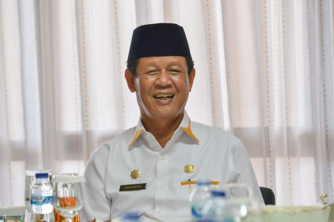 
					Isdianto Minta SBMPTN Dilaksanakan di Tanjungpinang dan Batam