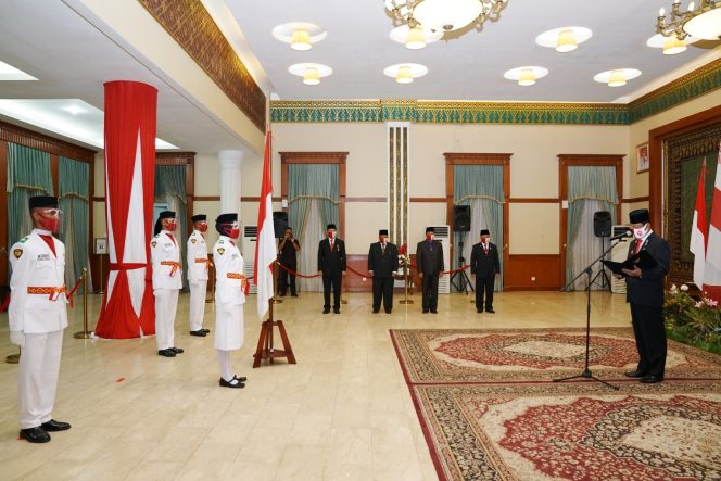 
					Isdianto Kukuhkan Anggota Paskibraka Kepri 2020