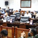Plt.Gubernur Sampaikan Ranperda LKPJ-APBD 2019 Ke DPRD Kepri Plt.Gubernur Sampaikan Ranperda LKPJ-APBD 2019 Ke DPRD Kepri