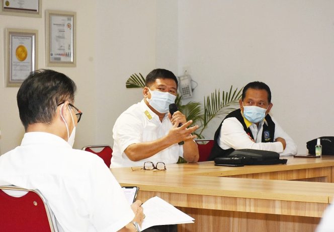 
					Gubernur Minta Nakes Tingkatkan Kewaspadaan Terhadap Paparan Covid-19