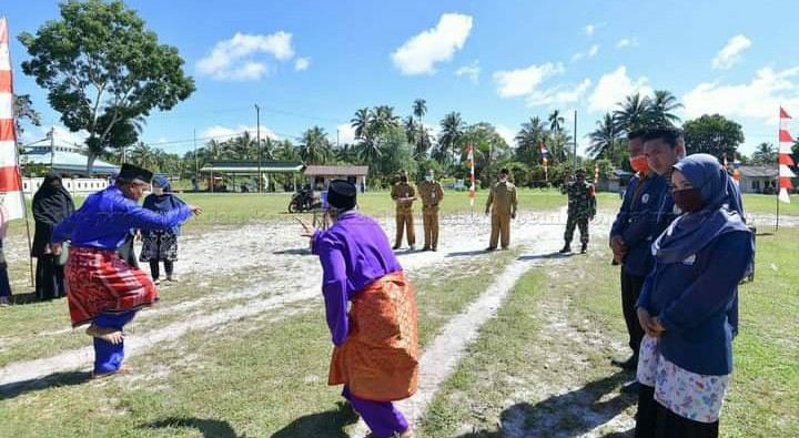 Plt. Asisten I Pemkab Natuna Lepas Mahasiswa KKN STAI Natuna Plt. Asisten I Pemkab Natuna Lepas Mahasiswa KKN STAI Natuna
