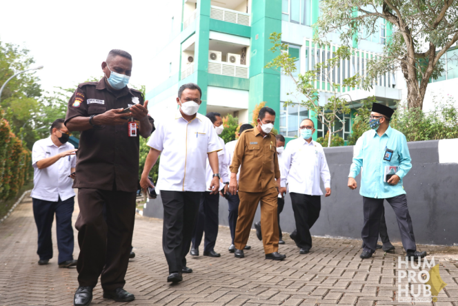 
					Gubernur Ansar Tinjau Kesiapan Bapelkes untuk Karantina