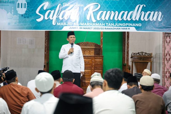 
					Safari Ramadhan 1444 H Gubernur Ansar di Masjid Al-Marhamah, Tanjungpinang.