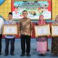 Gubernur Ansar Serahkan Bantuan Insentif Guru SMA/SMK Swasta se-Kota Batam
