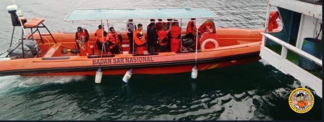 
					Tim SAR Berhasil Evakuasi ABK KM Nusantara Yang Terombang Ambing Di Perairan Alor