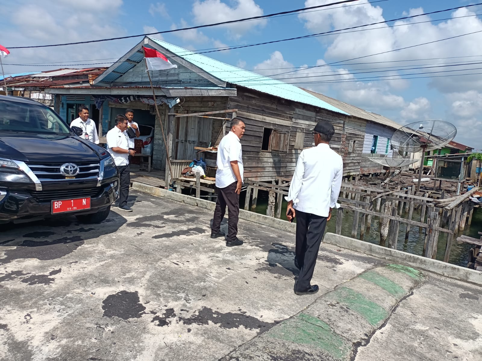Bupati dan Wakil Bupati Natuna Hadiri Doa Selamat Awali Pembangunan Pelabuhan Rakyat Penagi Bupati dan Wakil Bupati Natuna Hadiri Doa Selamat Awali Pembangunan Pelabuhan Rakyat Penagi