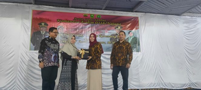 
					Suasana Haru dan Bahagia Iringi Pisah Sambut Dandim 0318/Natuna