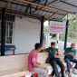 Babinsa Seru Chaniago Kembali Jalin Komsos Dengan Warga Binaan Kelurahan Serasan
