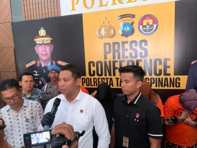 Kasat Reskrim Polresta Tanjungpinang AKP Agung Tri Poerbowo saat ekspos kasus beberapa waktu lalu.
