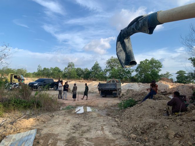 
					Suasana lokasi tambang ilegal, Selasa, 13/8/2024 (Istimewa/Kepri.info)