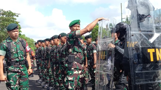 
					Personel gabungan saat ikuti Apel gelar pasukan di lapangan Makorem 033 WP, Jumat,16/8/2024, (Istimewa/Kepri.info)