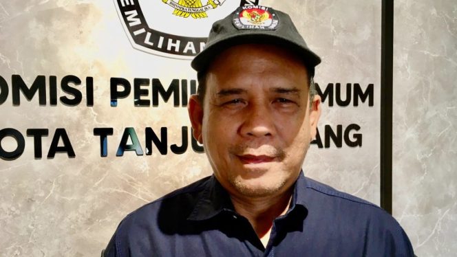 
					Komisioner KPU Tanjungpinang, Andri Yudi, Rabu (6/11/2024)-Hendrik