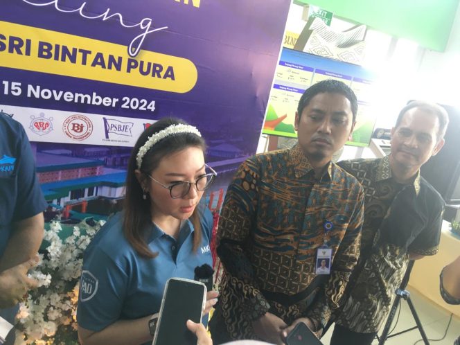 
					 Ceo PT MKP Anggreni Kasih saat diwawancarai, Jumat (15/11/2024)-Hendrik
