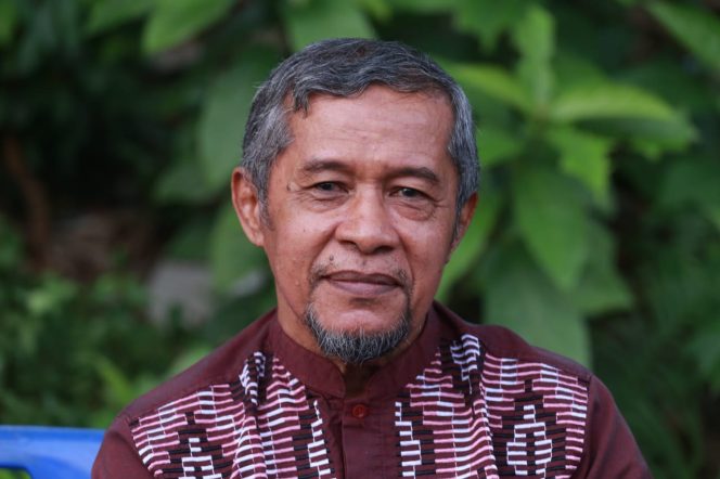
					Edi Efendi, guru olahraga SMAN 2 Tanjungpinang Tahun 1981-2014, Kamis (15/11/2024)-Hendrik
