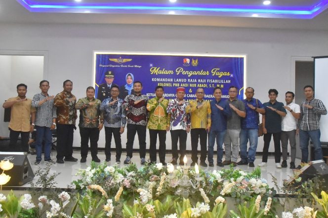 
					Foto Bersama Pada Acara Malam Pengantar Tugas Danlanud RHF, Jumat (6/12/2024)-Humas Lanud RHF
