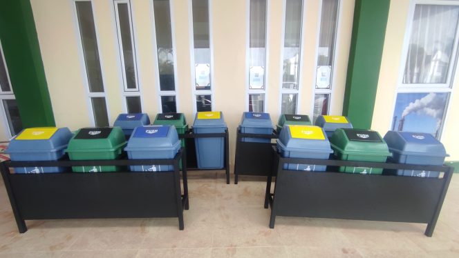 
					Alat kebersihan Tong Sampah, Selasa (31/12/2025)-Diskominfo Kabupaten Bintan