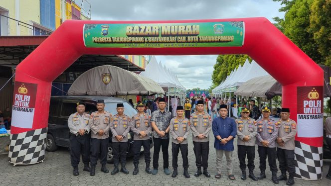 
					Polresta Tanjungpinang menggelar Bazar Murah Ramadan (Humas Polresta Tanjungpinang)
