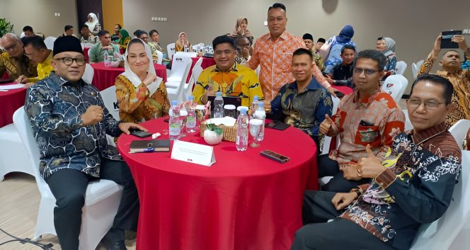 
					Keterangan Foto:upati Natuna Cen Sui Lan bersama Sekda H Boy Wijanarko Varianto dan Kepala BPKAD Natuna Suryanto saat menghadiri Rapat Koordinasi Penguatan Sinergi dan Kolaborasi antara KPK dan pemerintah daerah, di Aula Bhineka Tunggal Ika, Gedung Merah Putih KPK , Kamis (15/05/2025) pagi, (Diskominfo Natuna).