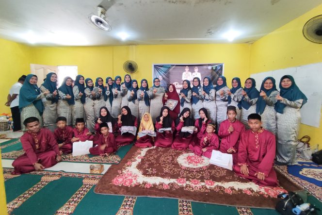 
					Keterangan Foto: Ketua Tim Penggerak Pemberdayaan dan Kesejahteraan Keluarga (TP-PKK) Kota Batam, Erlita Amsakar, foto bersama saat lakukan kunjungan ke Panti Asuhan Aini yang berlokasi di Tanjungriau, Sekupang, Jumat (13/06/2025), (Diskominfo Batam).