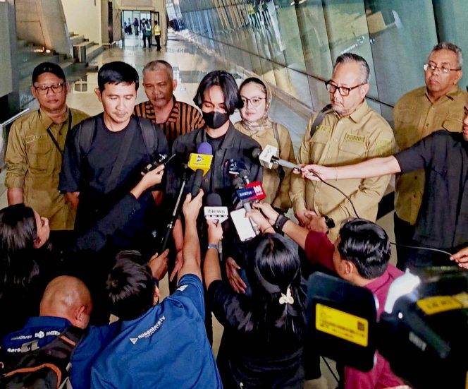 
					Keterangan Foto: Muhammad Taqi Askari, WNI asal Tanjungpinang terdampak perang Iran-Israel yang berhasil dievakuasi Pemerintah Indonesia,(Diskominfo Kepri).