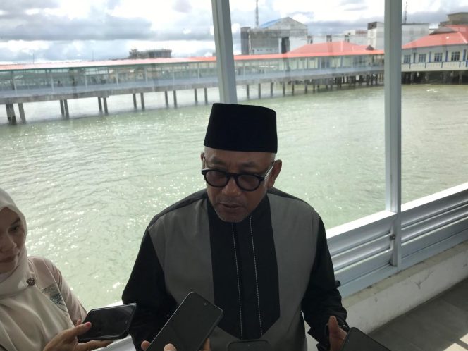 
					Wali Kota Tanjungpinang, Lis Darmansyah saat di wawancarai, Sabtu (14/6/2025l. (Nzl)