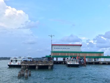 Suasana Pelabuhan Sri Bintan Pura, (Nzl)