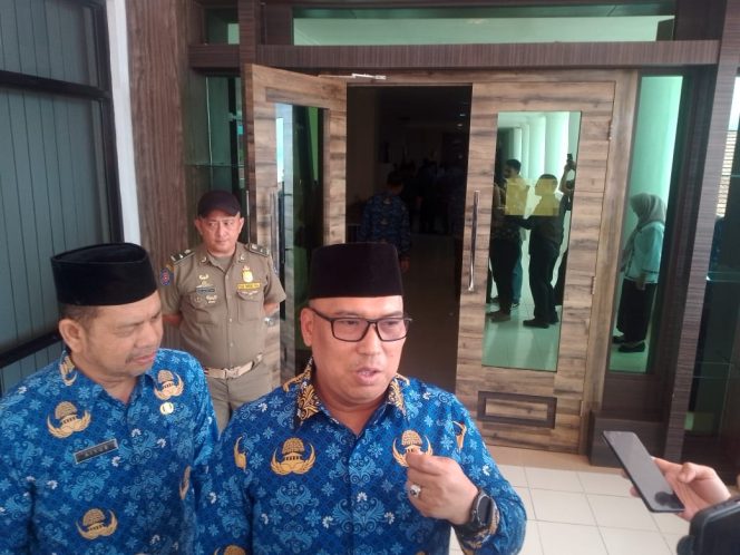 
					Wakil Gubernur Kepri, Nyanyang Haris Pratamura saat di wawancarai, Selasa (17/6/2025). (Nzl)