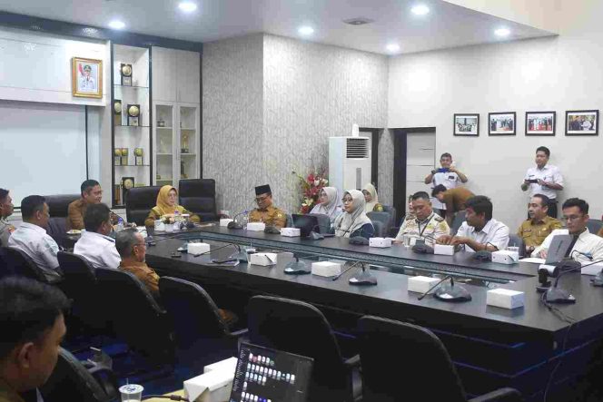 
					Keterangan Foto: Pemerintah Kota Tanjungpinang menggelar Rapat Koordinasi Rutin Tim Pengendalian Inflasi Daerah (TPID), di Ruang Rapat Engku Putri Raja Hamidah, Kantor Wali Kota Tanjungpinang,(Diskominfo Tanjungpinang).