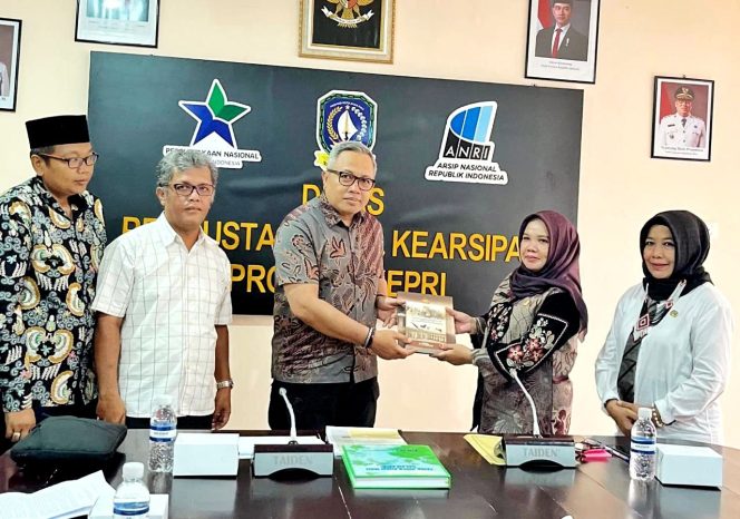 
					Dinas Perpustakaan dan Kearsipan Kepri Terima Kunjungan Mabes Polri