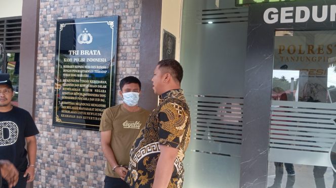 
					Satreskrim Polresta Tanjungpinang amankan pelaku eksibisionisme, Jum'at (01/8/2025). (Nzl)