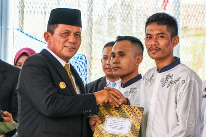 
					Gubernur Ansar Serahkan Remisi Untuk 3.047 Warga Binaan di Kepri