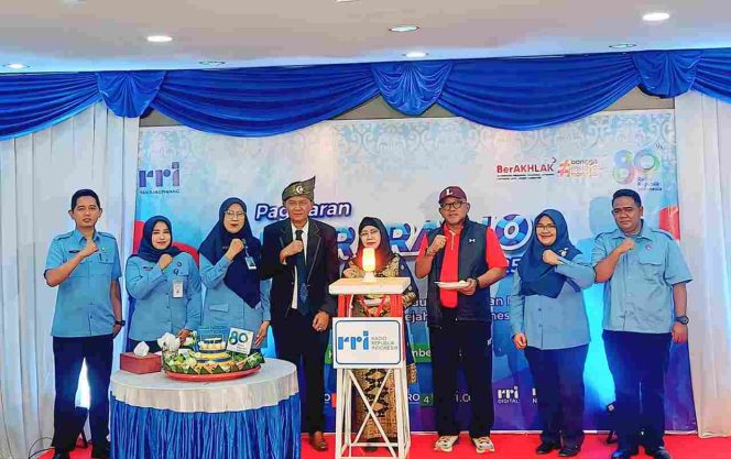 
					Wali Kota Tanjungpinang, Lis Darmansyah saat menghadiri Peringati Hari Ulang Tahun (HUT) hari bakti radio ke 80,  Kamis (11/9/2025). (Diskominfo Kota Tanjunhpinang)