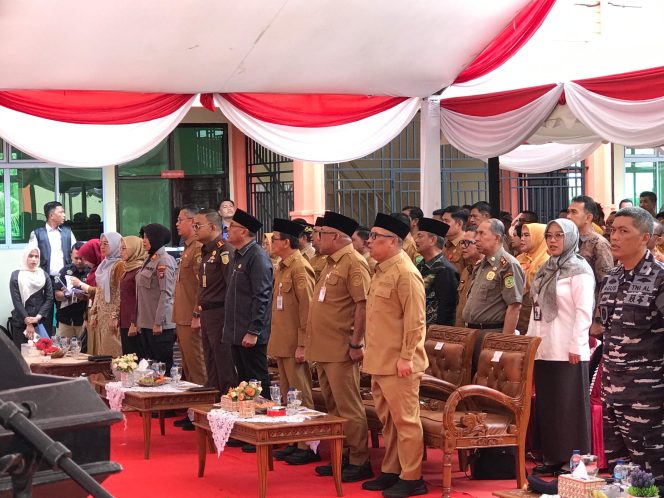 
					Suasana pembukaan kegiatan Peresmian Sekolah Rakyat Terintegrasi 33, di Jalan Borubudur, Kota Tanjungpinang, Selasa (30/9/2025). (Nzl)