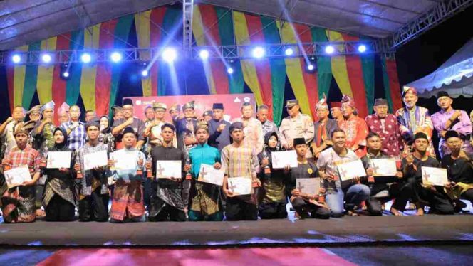 
					Wawako Tanjungpinang Tutup Festival Seni Silat Serumpun 2025