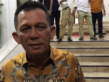 Gubernur Kepri, Ansar Ahmad saat diwawancarai awak media, Jum'at (03/10/2024). (Nzl)