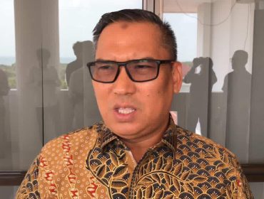 Wakil Gubernur Kepri, Nyanyang Haris Pratamura saat di wawancarai awak media. (Nzl)