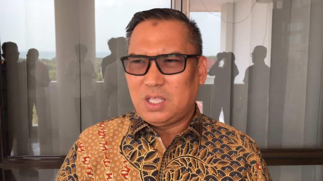Wakil Gubernur Kepri, Nyanyang Haris Pratamura saat di wawancarai awak media. (Nzl)