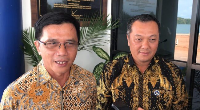 Deputi Bidang Koordinasi Pemberdayaan Masyarakat Desa, Daerah Tertinggal, dan Daerah Tertentu, Kementerian Koordinator Pemberdayaan Masyarakat (Kemenko PM) Republik Indonesia (RI), Abdul Haris saat diwawancarai awak media, di