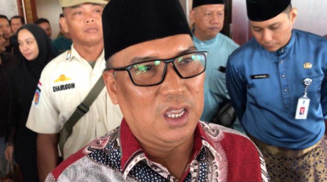 
					Wakil Gubernur Kepri, Nyanyang Haris Pratamura saat diwawancarai awak media. (Nzl)