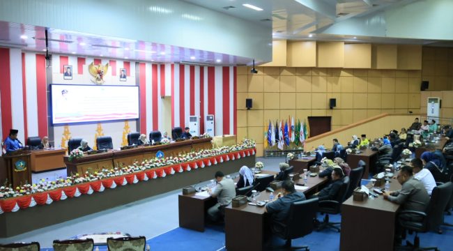 Suasana rapat Paripurna DPRD Bintan.(Foto : Humpro Pemkab Bintan)